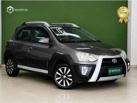TOYOTA ETIOS CROSS 1.5 16V FLEX 4P MANUAL TOYOTA ETIOS CROSS 1.5 16V FLEX 4P MANUAL